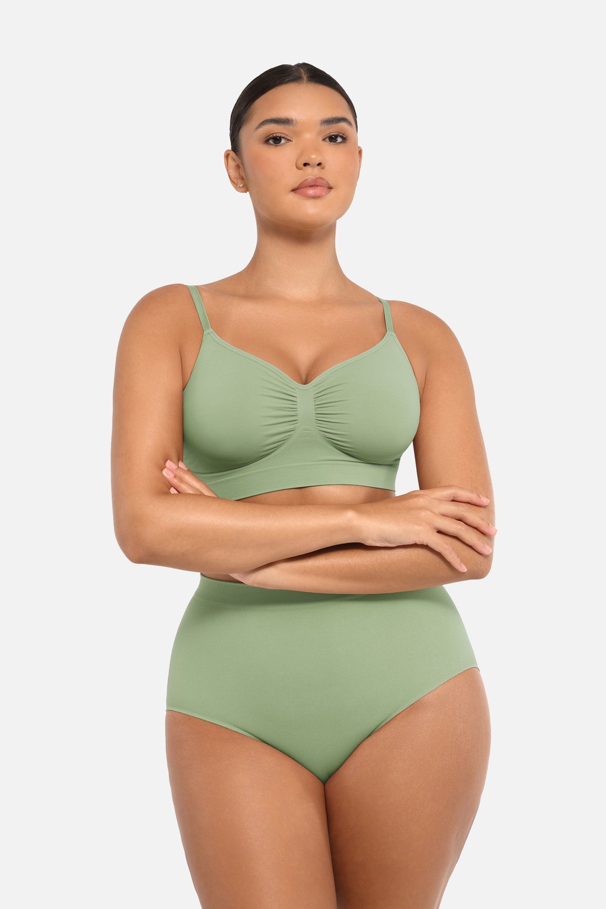 Seamless High-Waist Antibacterial Peach Hip Brief 21