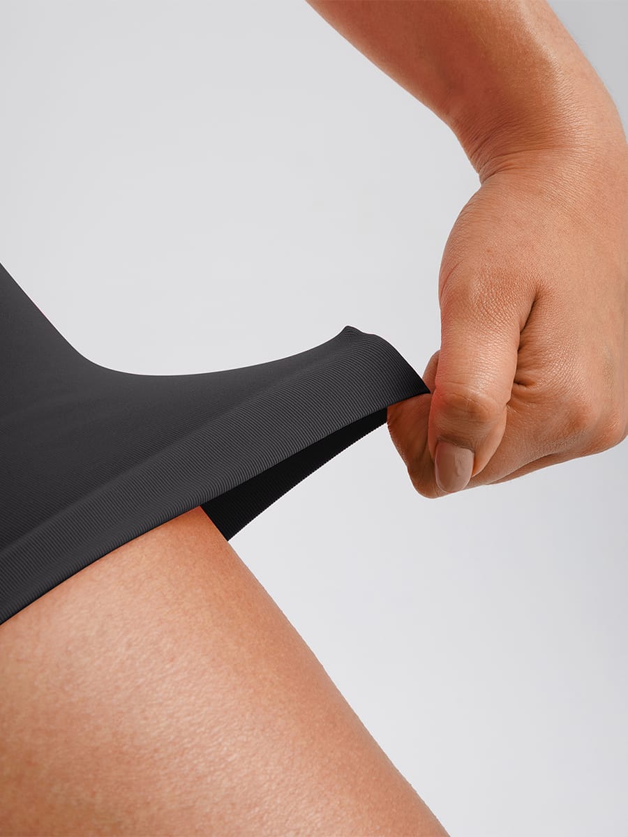 Seamless Butt-Lifting Bodysuit With Invisible Zip 9